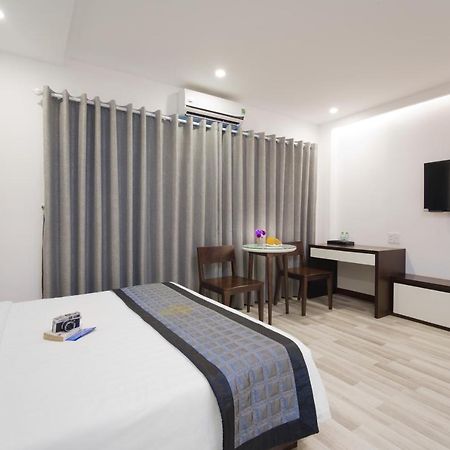 Aoa Danang Beach Hotel Екстер'єр фото